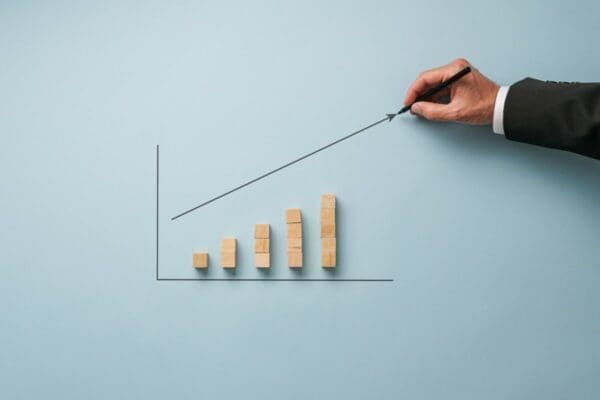 Account manager drawing financial graph for highs for Mistakes Account Managers Make