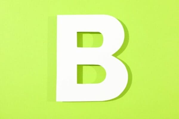 White-letter B on green colour background for the Boost feedback model
