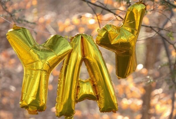 Letter balloons that spell YAY